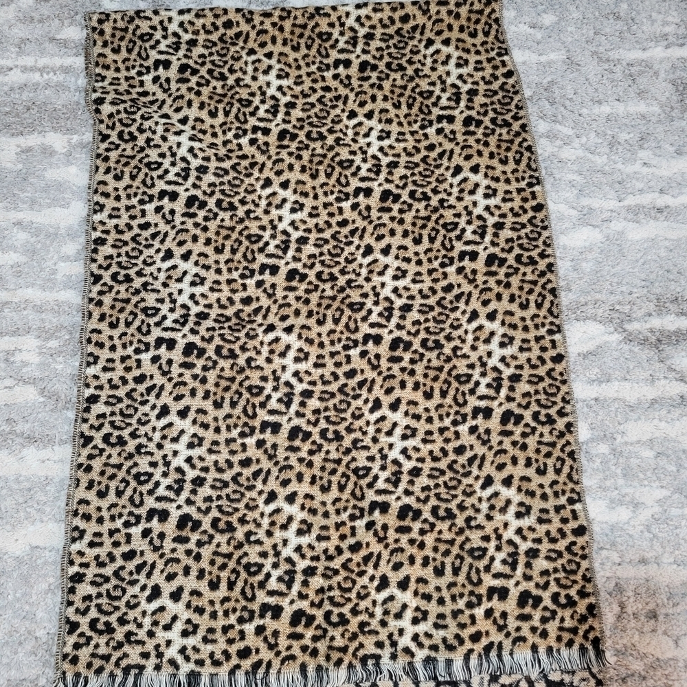 Leopard Print Scarf 80x26